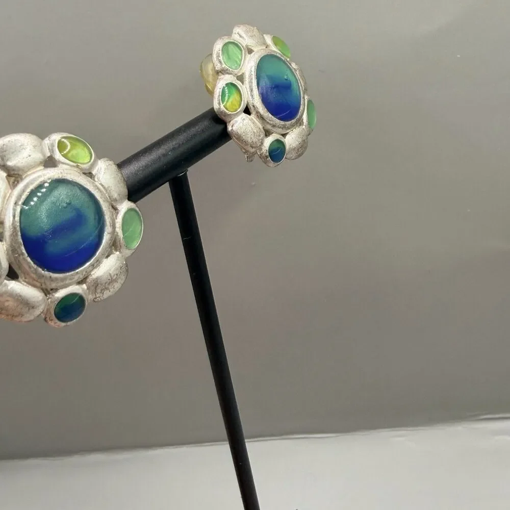 VTG Anne Klein Round Western Boho Clip On Earrings Silver Tone Floral Blue Green